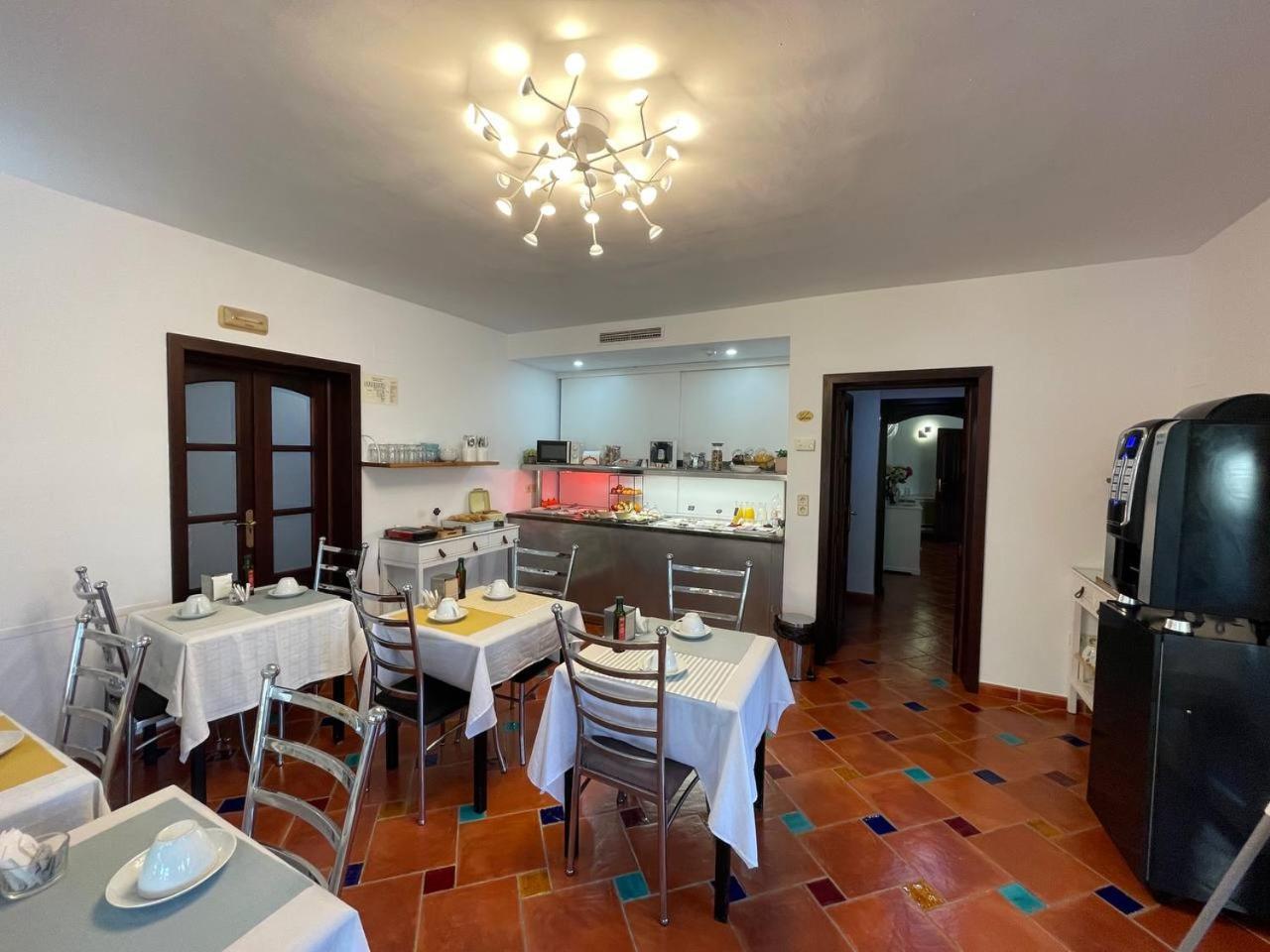 Picasso Hotell 3*